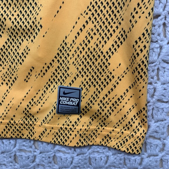 Nike Pro Combat‎ Dri Fit Shirt Mens Sz L Orange Pattern Short Sleeve Compression - Picture 2 of 10